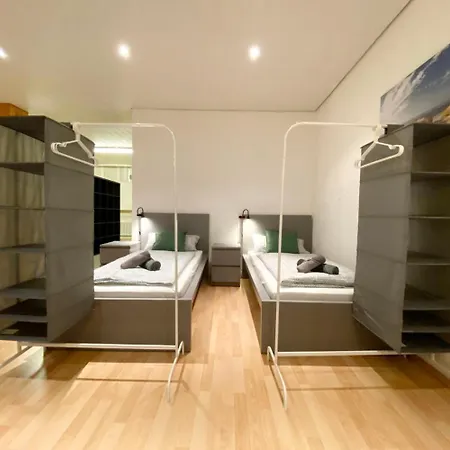 Spacious Workers Loft In Apartamento *
