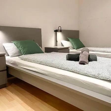 Spacious Workers Loft In Apartamento Pforzheim